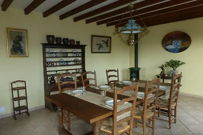 Hochwertig renoviertes Landhaus nahe Küste