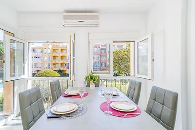 Apartment mit 2 Schlafzimmern und Poolblick