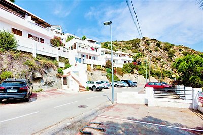 Apartment mit möblierter Terrasse