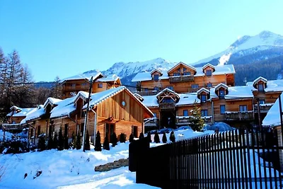 Chalet a Embrun con vista sul lago e spa