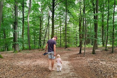 Schöne Zeltlodge auf einem Campingplatz