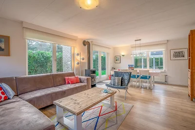 Charmante Villa in der Nähe von Meer und Wald