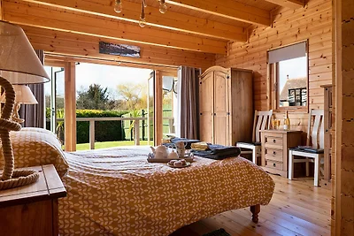 Lodge in giardino con vasca idromassaggio pri...