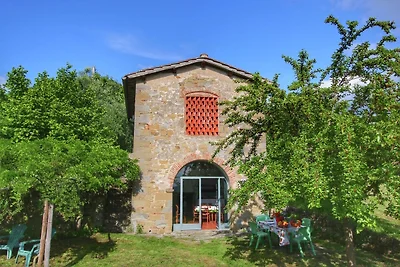 Gemütliches Ferienhaus in Rufina mit...