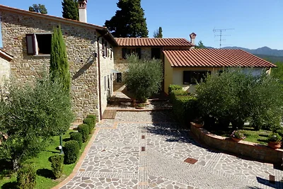 Ferienhaus in Montecarelli mit Pool