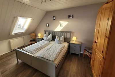 Apartment mit privater Terrasse in...