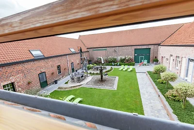 Huisje in Le Bizet met tuin