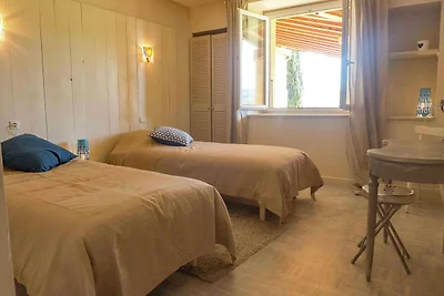 Traumhaftes Ferienhaus mit Swimmingpool in...