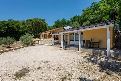Ferienhaus in Tribanj in der Nהhe des...