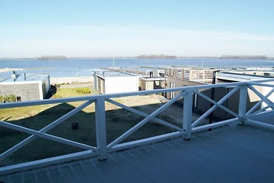 Ferienhaus in Nunspeet mit Balkon