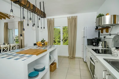 Villa im Ibiza-Stil in Moraira mit privatem...
