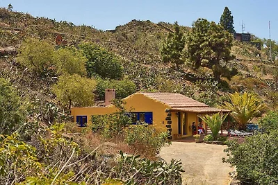 Ferienhaus in Tijarafe mit Schwimmbecken