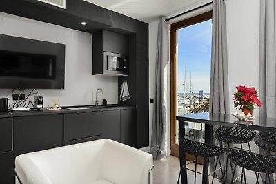 Faro's Puerto Banus Boutique Apartment-vh.