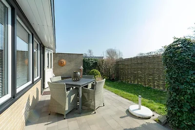 Bungalow in Sint Maartenszee am Sandstrand