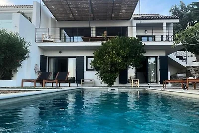 Villa in Le Lavandou mit Meerblick Pool