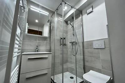 Dreifamilienhaus in Hanglage im Herzen der 3...