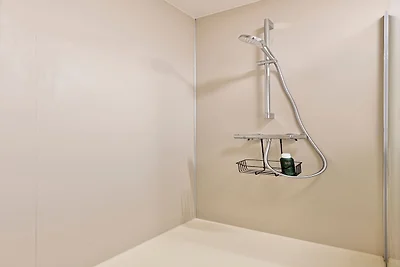 Apartment mit seitlichem Meerblick