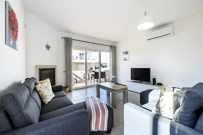 Appartement in Burgau met zwembad en balkon