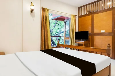 Super casa a schiera Oak Prabhat Road