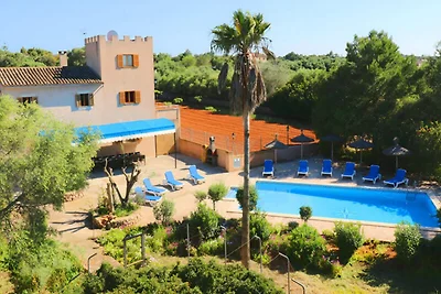 Haus in Campos mit Pool in der Nähe von Es...