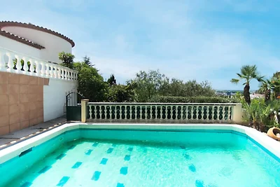 Villa in Roses mit Gemeinschaftspool Bliss