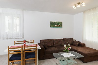 Villa Celenca - Two Bedroom Apartment with Te...