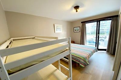 Apartamento en Nieuwpoort con vistas al mar