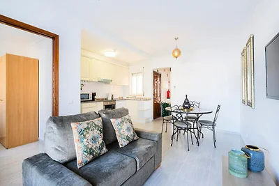 Apartment in der Nähe des Strandes und des Po...