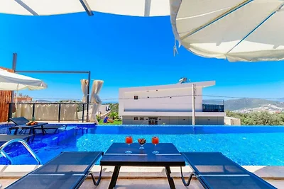 Villa in Kalkan met zwembad