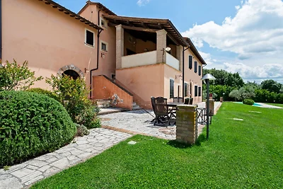Belvilla di OYO La Farnia