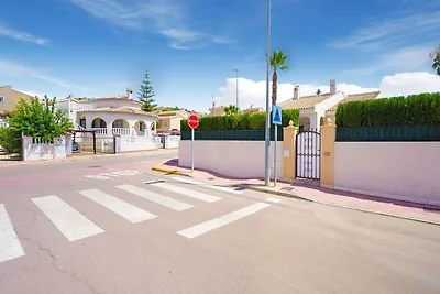 Moderne Villa in Benijófar mit privatem Pool