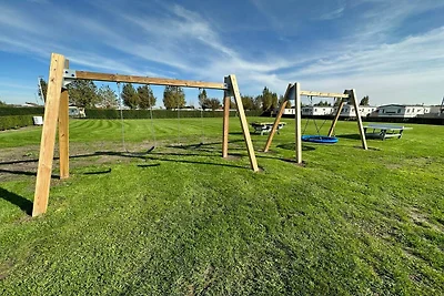 Mobilheim mit Garten und Terrasse (4+2)