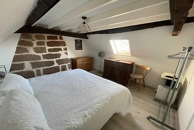 Hütte in Corrèze mit Gartenblick