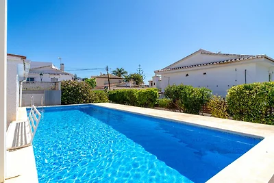 Villa in Nerja mit Pool nahe Burriana Strand