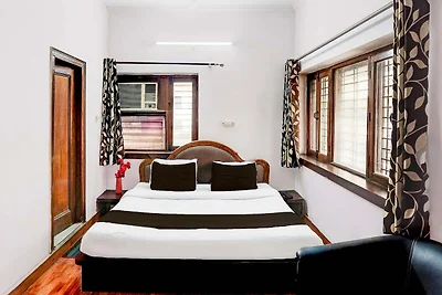 Hotel O Krishna Nagar Chowk