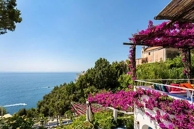 Villa ad Amalfi con piscina e vista mare