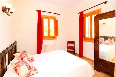 Haus in Campos mit Pool in der Nähe von Es...