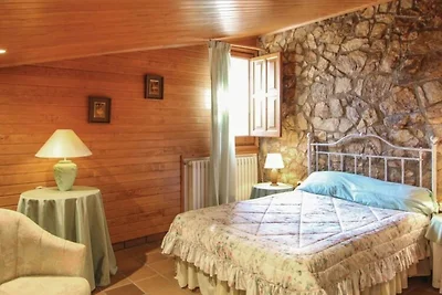 Villa mit Sonnenliegen