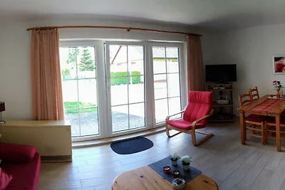 Freundliche Ferienwohnung mit Garten