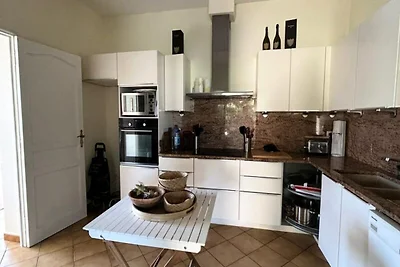 Villa in Frontignan mit Privatstrand