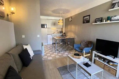 Schצne Wohnung mit Pool