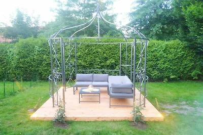 Wohnung in Ihlow mit Schwimmbecken