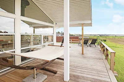9 Personen Ferienhaus in Millinge-By Traum