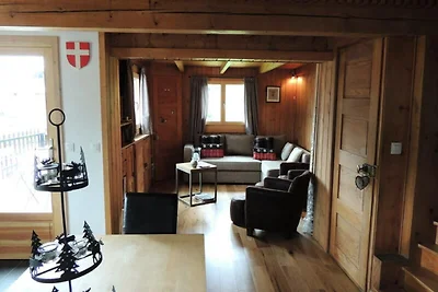 Chalet in der Nähe der Skipisten von Mont...