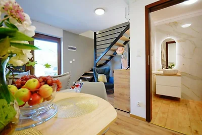 Comfortabel vakantiehuis met terras, Mielenko