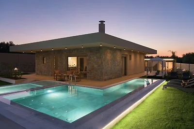 Luxusvilla mit Whirlpool für 9 Personen