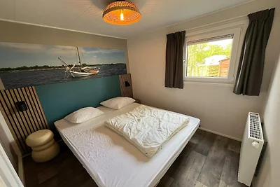 Chalet in Friesland con Area Giochi