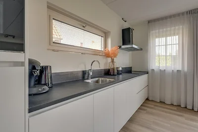Villa mit Whirlpool und Sauna in einem...