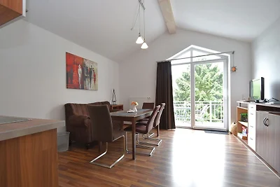 2 separate Wohnungen mit Balkon an der...