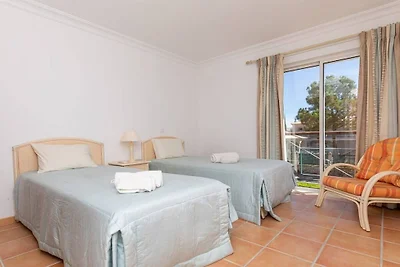 Appartement in Quarteira met zwembad